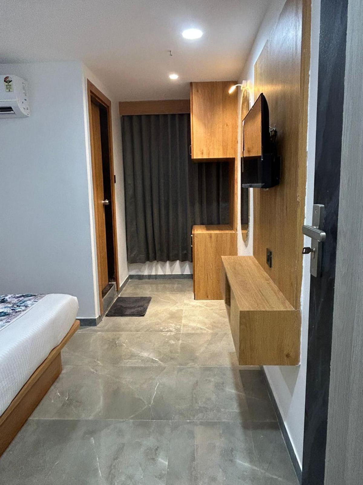 Hotel M Grand Ahmedabad Extérieur photo
